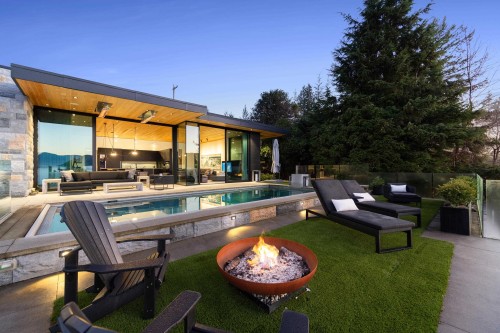 6252 Overstone Drive, West Vancouver, BC 