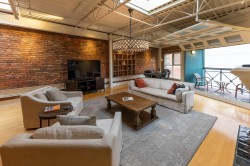 1230-1230 Hamilton Street Vancouver, BC V6B 2S8