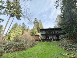 1291 Marlene Road Roberts Creek, BC V0N 2W2
