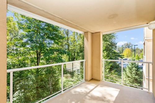 302-22722 Lougheed Highway, Maple Ridge, BC 