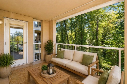 302-22722 Lougheed Highway, Maple Ridge, BC 