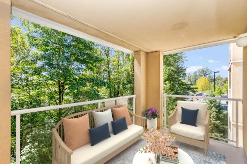 302-22722 Lougheed Highway, Maple Ridge, BC 