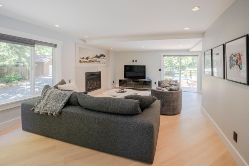 25011 Ferguson Avenue, Maple Ridge, BC 