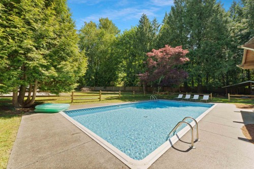 25011 Ferguson Avenue, Maple Ridge, BC 