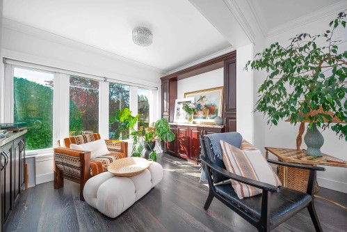 3765 3Rd Avenue W, Vancouver, BC 
