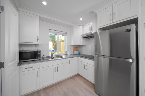 3765 3Rd Avenue W, Vancouver, BC 