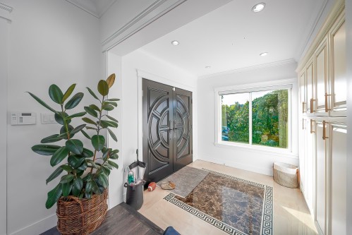3765 3Rd Avenue W, Vancouver, BC 