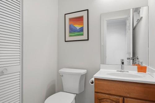 2329 Mountain Highway, North Vancouver, BC 