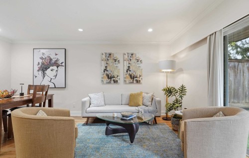 2329 Mountain Highway, North Vancouver, BC 