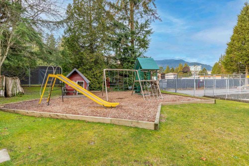2329 Mountain Highway, North Vancouver, BC 
