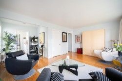 303-1565 Burnaby Street Vancouver, BC V6G 1X1