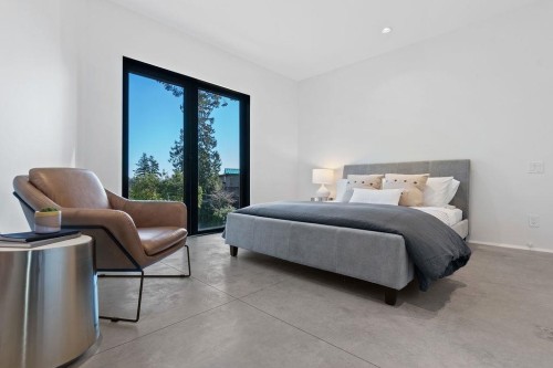 4166 Rose Crescent, West Vancouver, BC 