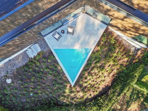 4166 Rose Crescent, West Vancouver, BC 