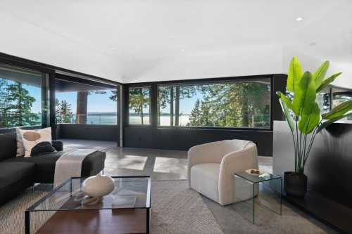 4166 Rose Crescent, West Vancouver, BC 