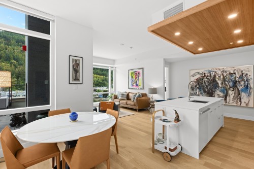 706-6707 Nelson Avenue, West Vancouver, BC 