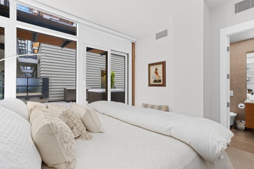 706-6707 Nelson Avenue, West Vancouver, BC 
