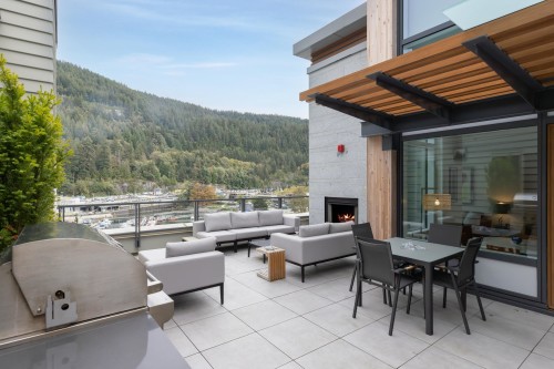 706-6707 Nelson Avenue, West Vancouver, BC 