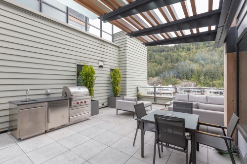 706-6707 Nelson Avenue, West Vancouver, BC 