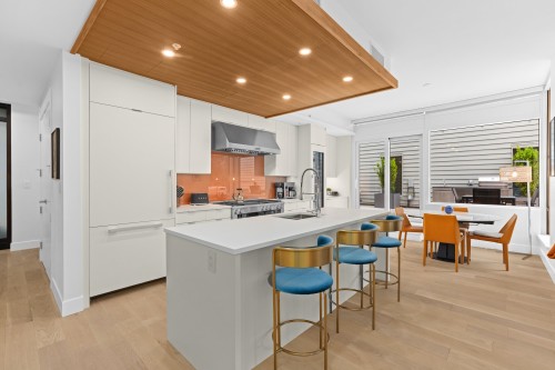 706-6707 Nelson Avenue, West Vancouver, BC 