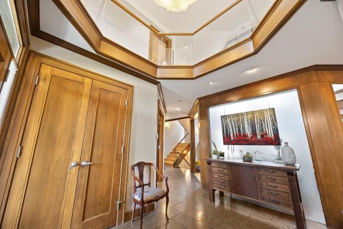 3582 Edgemont Boulevard, North Vancouver, BC 