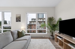 315-615 Cottonwood Avenue  Coquitlam, BC V3J 2S5