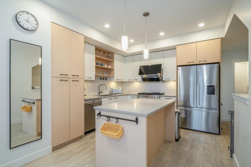 2-9399 No. 2 Road, Richmond, BC 