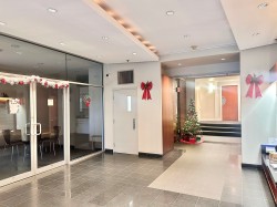 304-2655 Cranberry Vancouver, BC V6K 4V5
