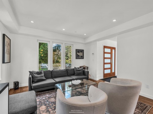 132 22Nd Avenue W, Vancouver, BC 