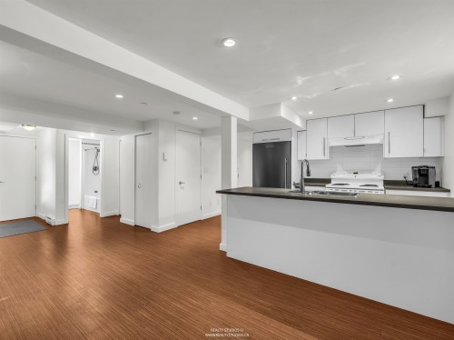 132 22Nd Avenue W, Vancouver, BC 