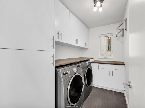 132 22Nd Avenue W, Vancouver, BC 