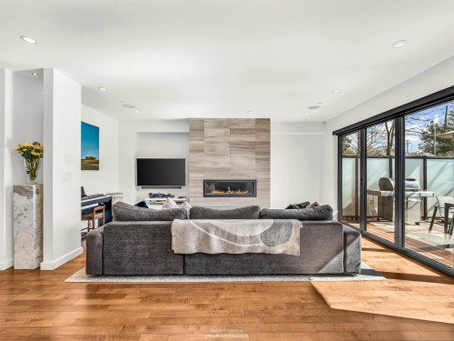 132 22Nd Avenue W, Vancouver, BC 