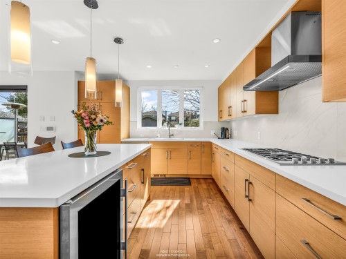 132 22Nd Avenue W, Vancouver, BC 