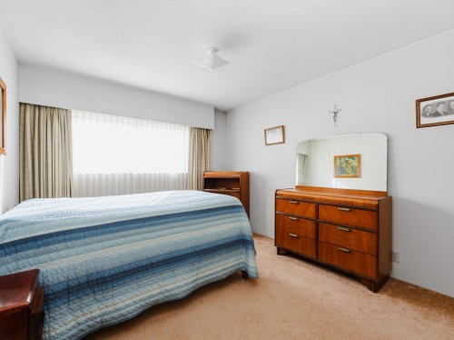 3690 Dundas Street, Vancouver, BC 