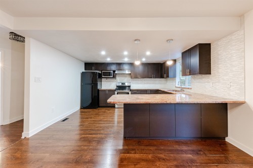 8008 Ash Street, Richmond, BC 