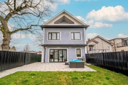 748 47th Avenue E Vancouver, BC V5W 3C4