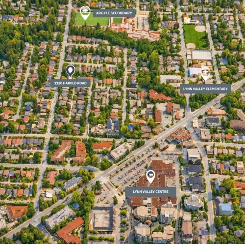 1120 Harold Road, North Vancouver, BC 