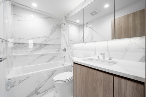 2402-4890 Lougheed Highway, Burnaby, BC 