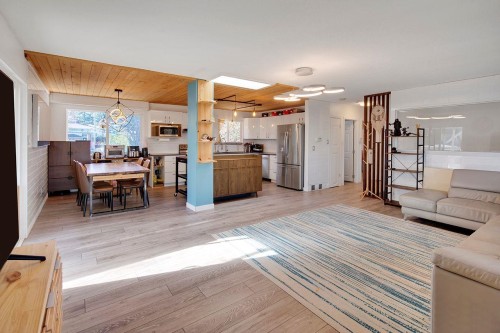 2132 Anita Drive, Port Coquitlam, BC 