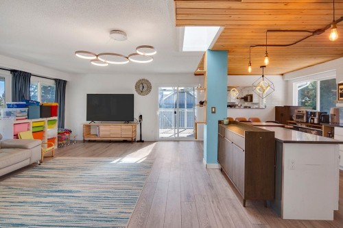2132 Anita Drive, Port Coquitlam, BC 