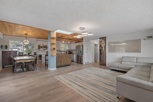 2132 Anita Drive, Port Coquitlam, BC 