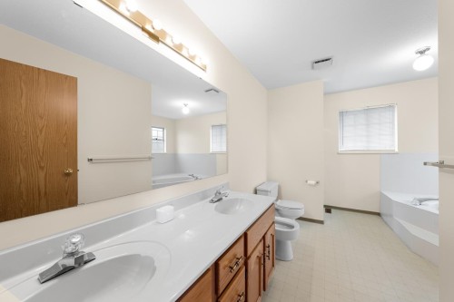 8020 General Currie Road, Richmond, BC 