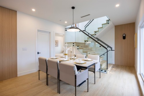 4-7353 12Th Ave, Burnaby, BC 