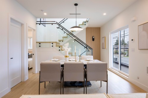 4-7353 12Th Ave, Burnaby, BC 