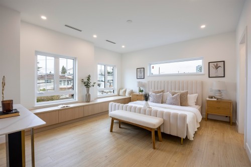 4-7353 12Th Ave, Burnaby, BC 