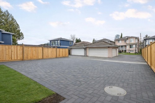 4-7353 12Th Ave, Burnaby, BC 