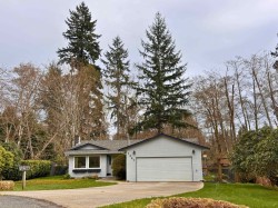 1567 Ocean View Place Gibsons, BC V0N 1V5