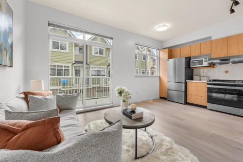 7148 Mont Royal Square, Vancouver, BC 