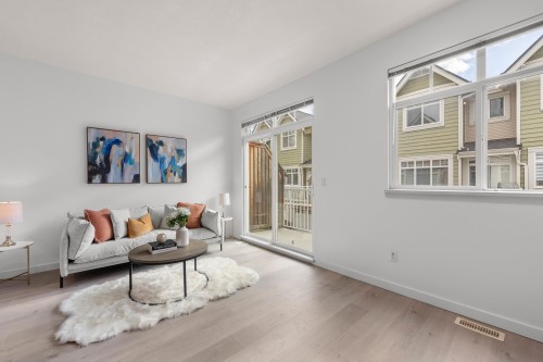 7148 Mont Royal Square, Vancouver, BC 