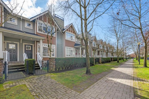 7148 Mont Royal Square, Vancouver, BC 