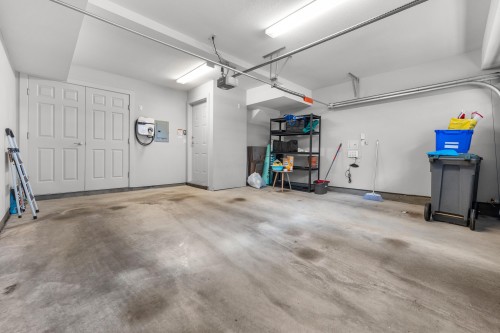 7148 Mont Royal Square, Vancouver, BC 